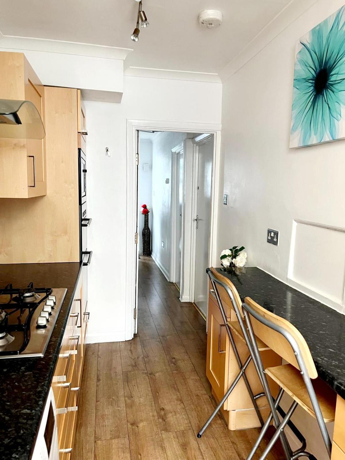 Cosy Room Stay 5 Sutton  Exterior foto